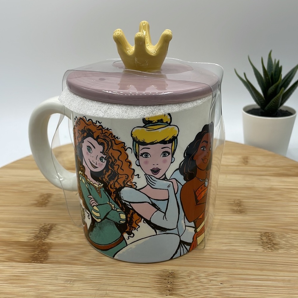 Disney 6 Princess Ceramic Mug with Crown Lid; 18 oz - Picture 10 of 10